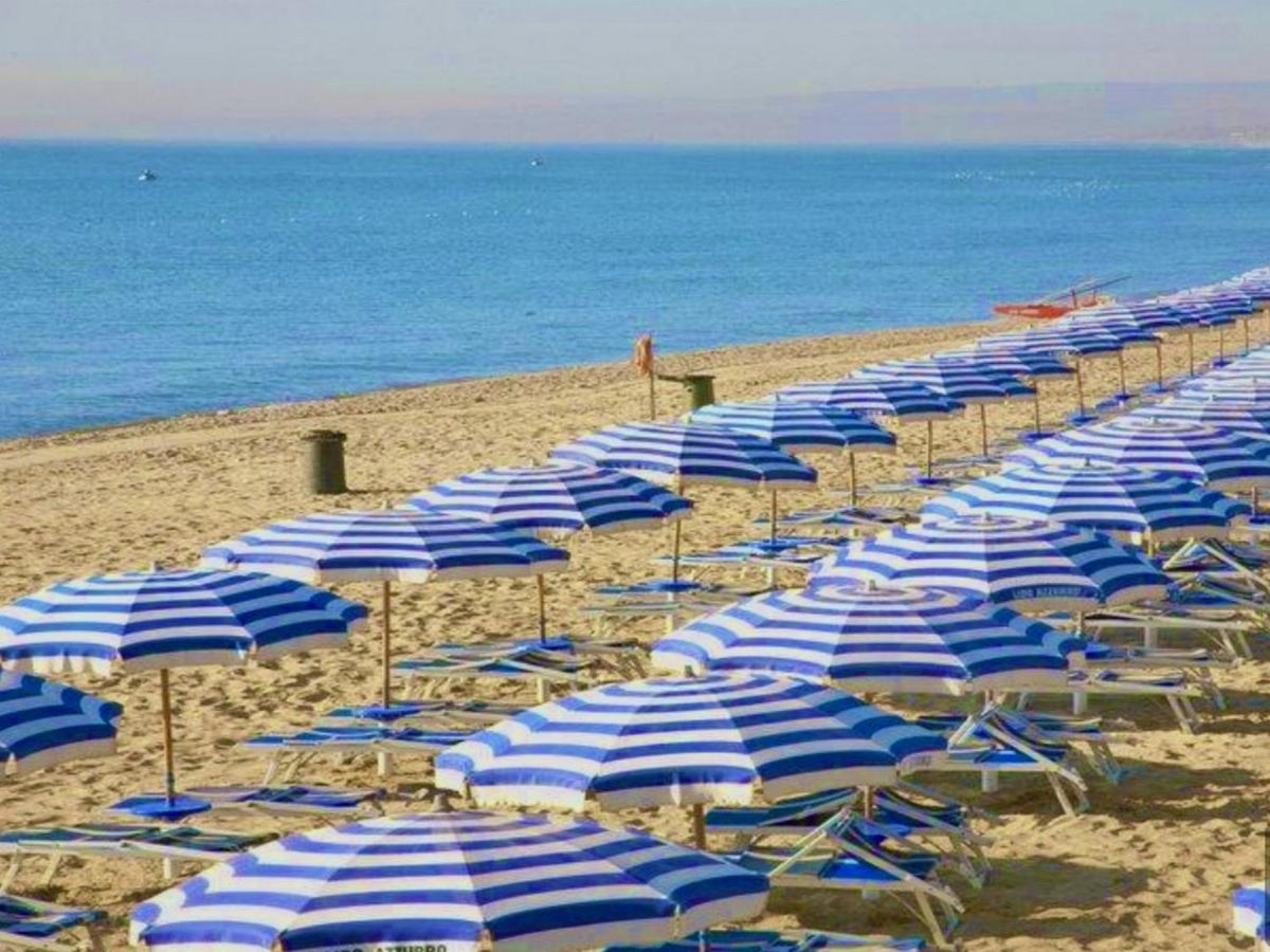 Villaggio Albergo Internazionale La Plaja CTA Eksteriør bilde
